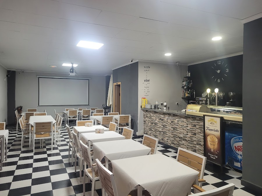 Bar Cafeteria Daniela Chiva