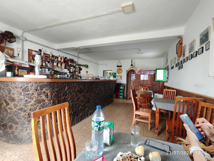 Bar Cafeteria El Volcan