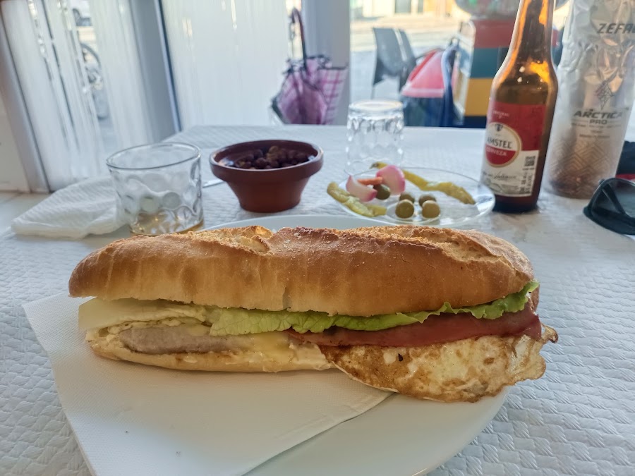 Bar De La Piscina La Pobla Del Duc