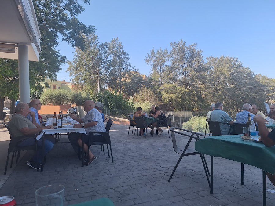 Bar Juvenil Almoines