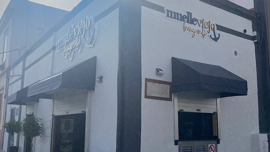 Muelle Viejo Lounge Café