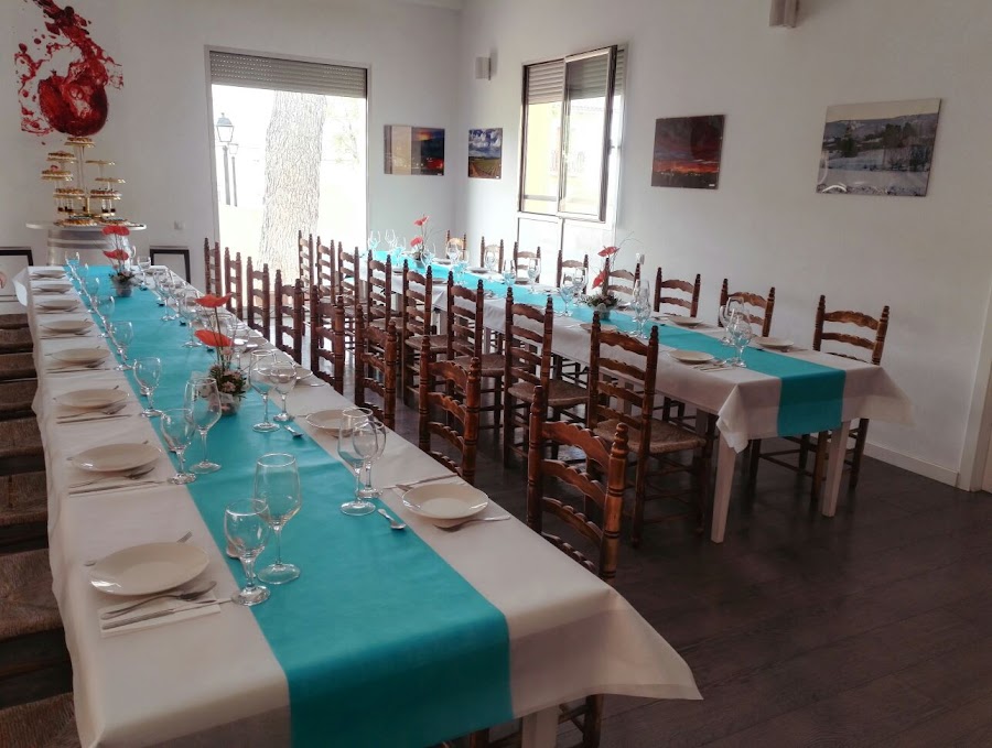 Restaurante -tienda de vinos la Caudalía