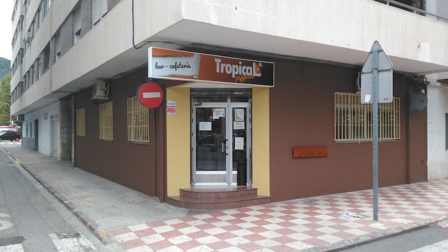 Tropical Pizzeria